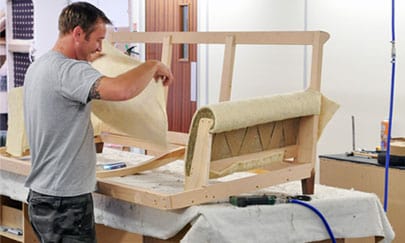 ремонт мебели в мастерской
